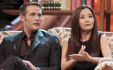 娱乐圈吃瓜背景图女男主,瓜田里的爱情纠葛  第2张